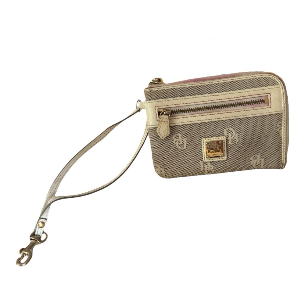Dooney And Bourke Zip Around Wristlet Fabric Signature Logo. - Picture 2 of 5